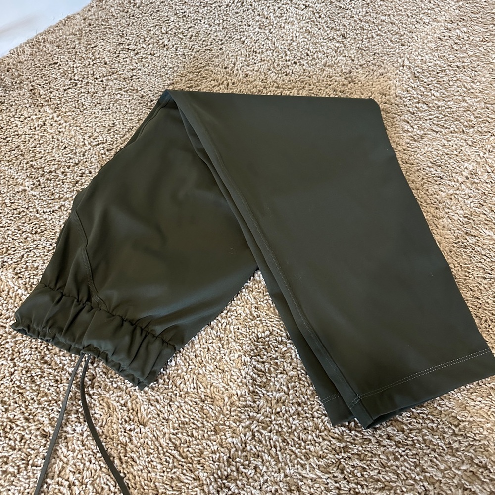 Lululemon Drawstring Pants size 4 - Picture 5 of 5